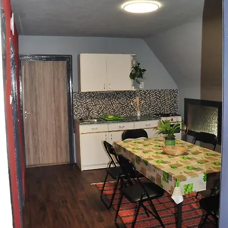 Harsfa Apartman * Balatonlelle